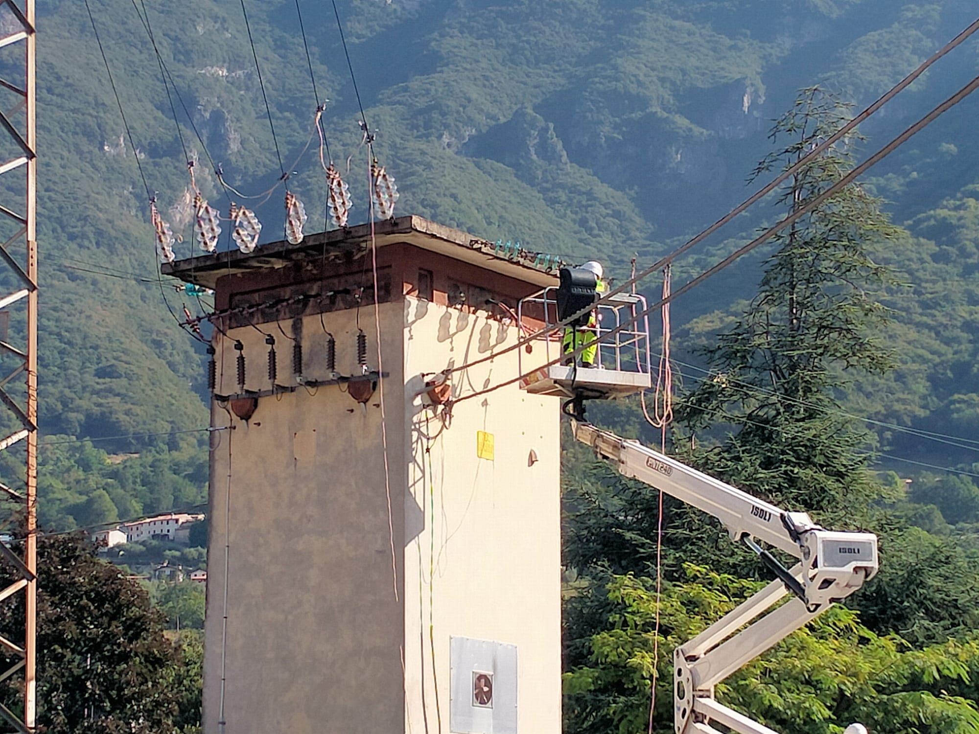 Lavori alla cabina elettrica di via Papa Giovanni