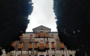 Aggiungi un posto al tavolo