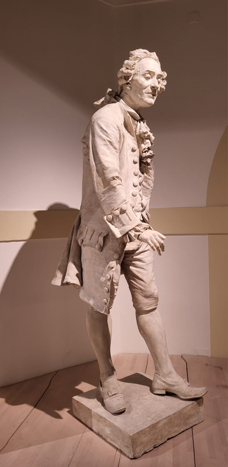 Il modello in gesso della statua di Giuseppe Tartini, dello scultore Antonio Dal Zotto, esposto al Museo Civico di Bassano