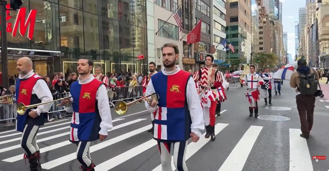 Fermo immagine da YouTube – Diretta streaming NYC Live, The 82nd Annual Columbus Day Parade 2026 #afrazexplores