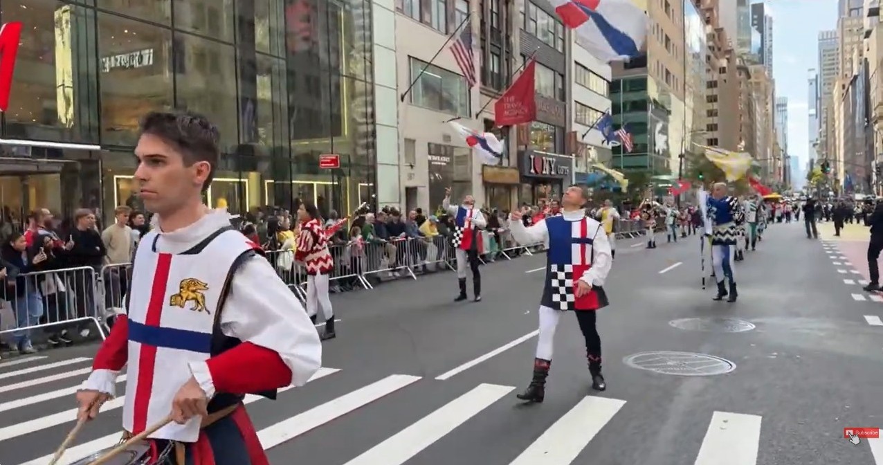 Fermo immagine da YouTube – Diretta streaming NYC Live, The 82nd Annual Columbus Day Parade 2026 #afrazexplores
